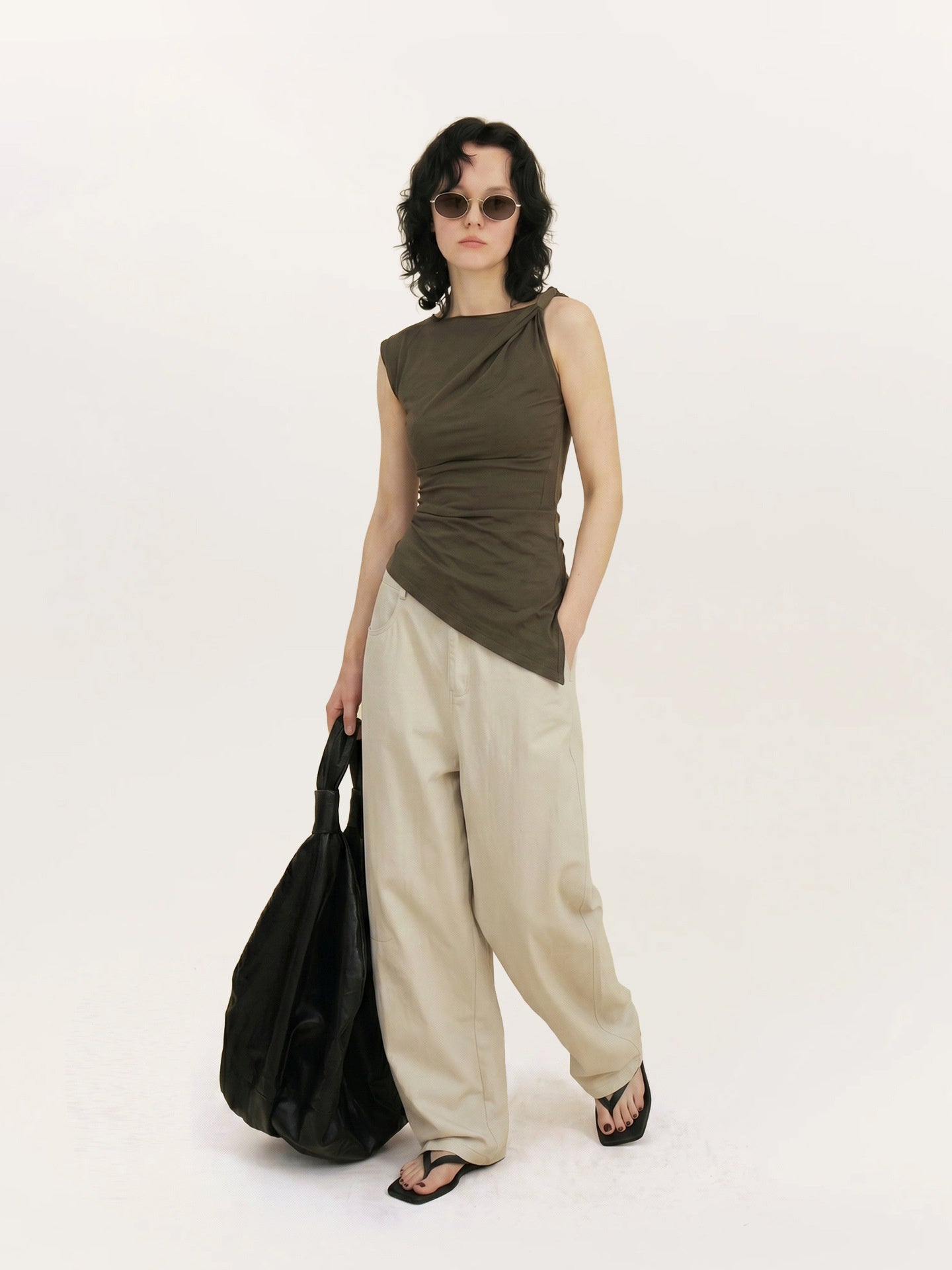 Design-inspired Twisted Top