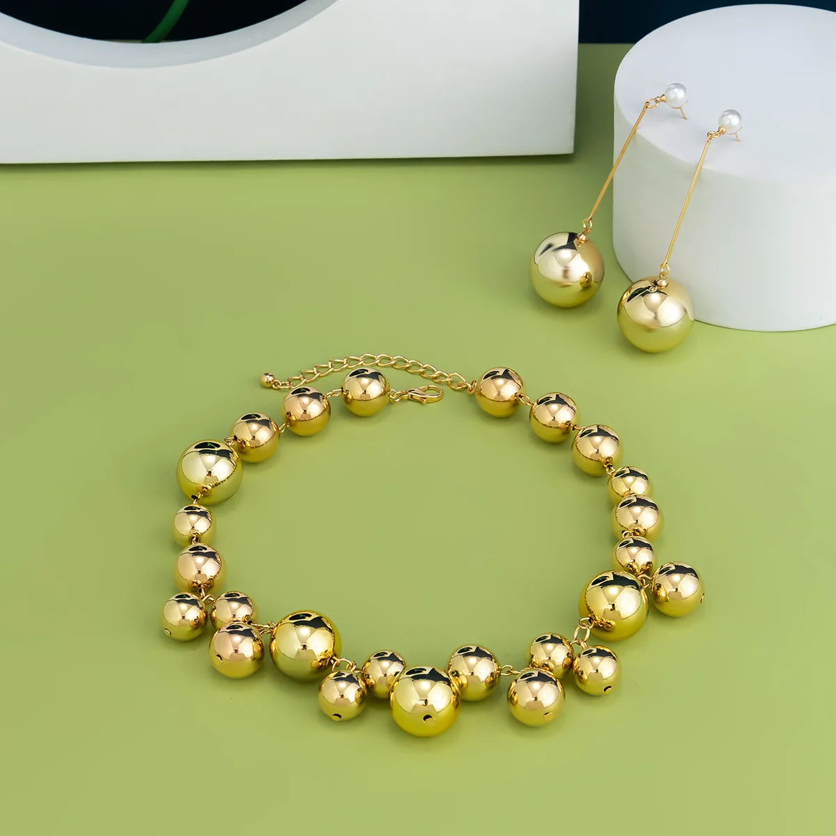 Trendy CCB Ball Jewelry Set for Women - Statement Necklace and Earrings with Exaggerated Beaded Design /vestes novas