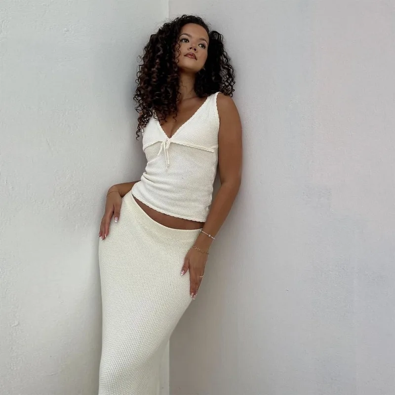 Ootddress Retro Deep V Neck Crop Top Women Y2k Ruffle Vintage Tank Tops Womens Tie Up Bow Knitted Woman Backless Cute Tops 2025 New