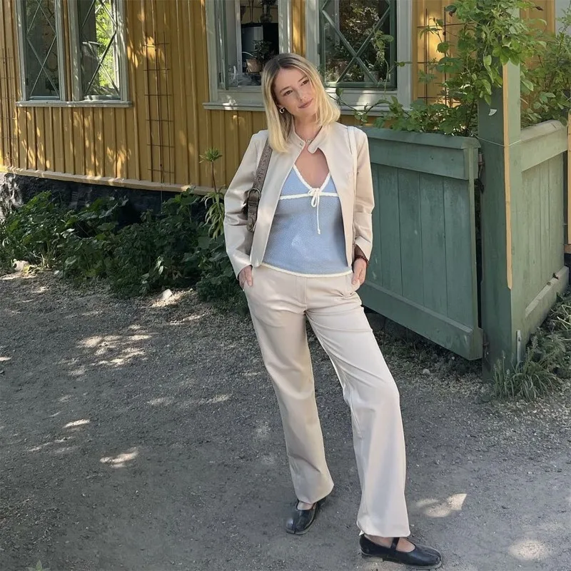 Ootddress Retro Deep V Neck Crop Top Women Y2k Ruffle Vintage Tank Tops Womens Tie Up Bow Knitted Woman Backless Cute Tops 2025 New