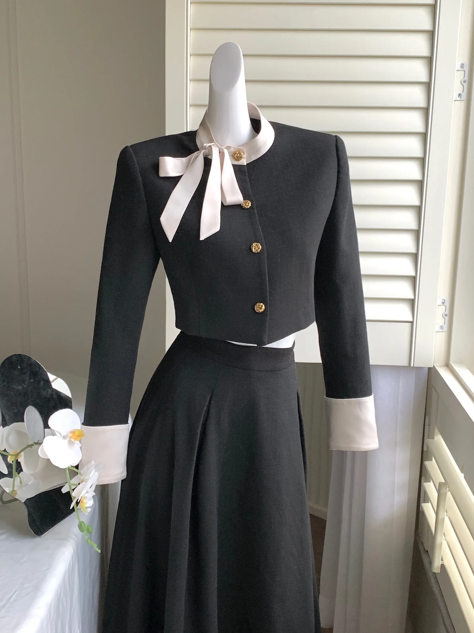 Autumn 2-piece Set Women Single Breasted Long Sleeve Cropped Jacket Pleated Long Skirt Solid High Waist Evening Party Outfits