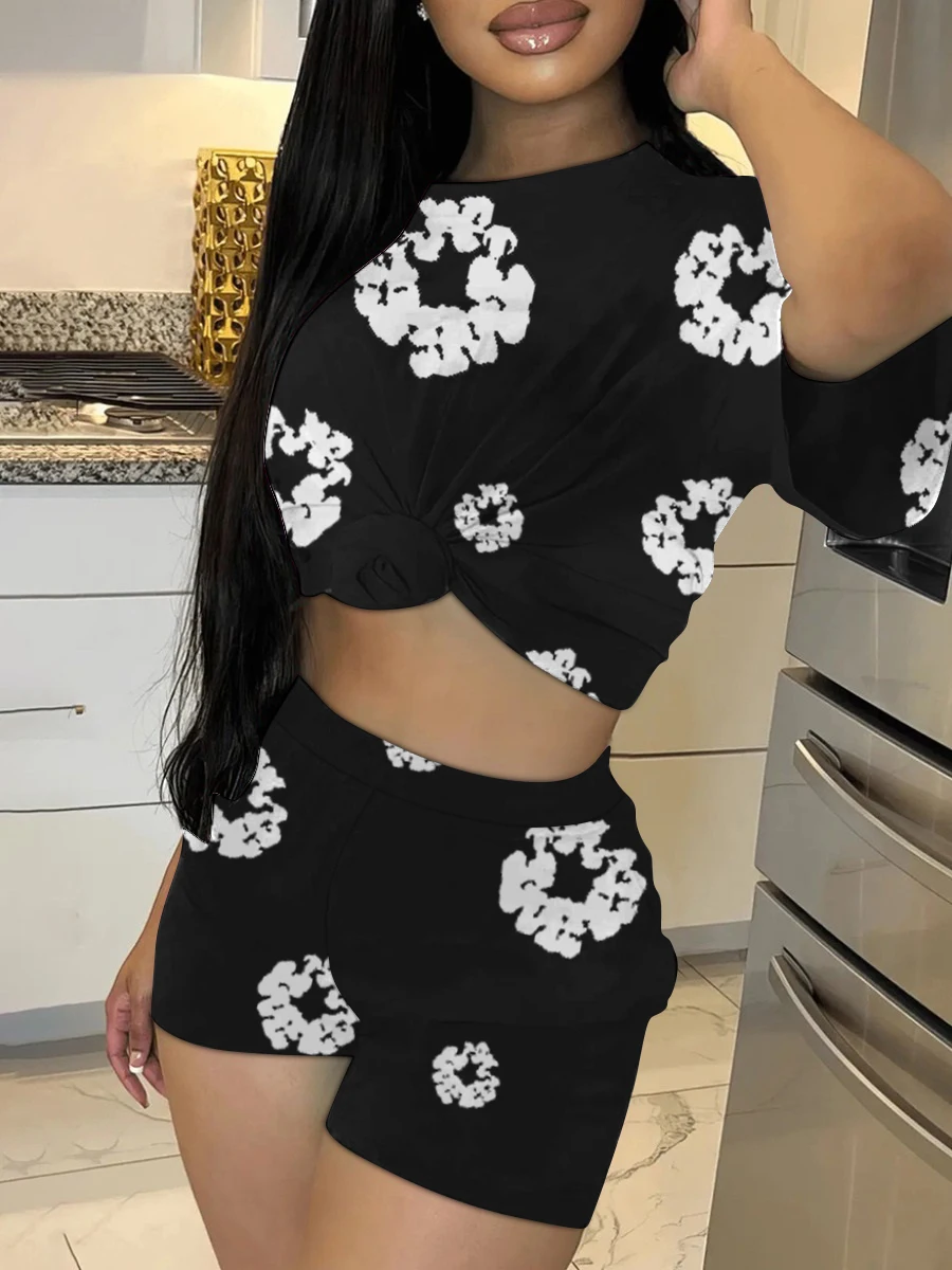 Round Neck Floral Print Shorts Set 2025 New In Flower Print Short Sleeve Two Piece Pants Set Daily Matching Suit for Women - Floral Print Two Piece Pants Set 6 Round Neck Floral Print Shorts Set 2025 New In Flower Print Short Sleeve Two Piece Pants Set Daily Matching Suit for Women - Floral Print Two Piece Pants Set