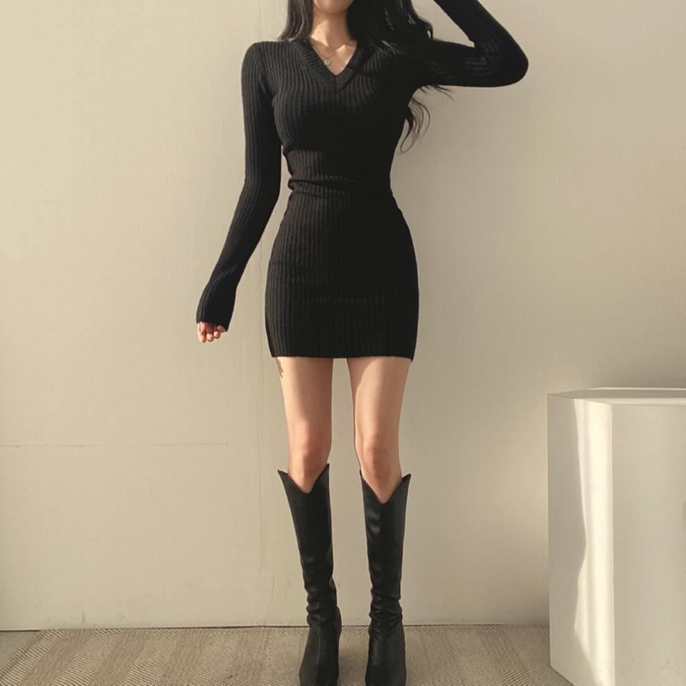 Ribbed Knit Deep V-Neck Long Sleeve Bodycon Mini Dress