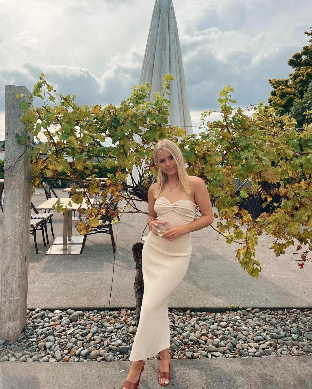 Ootddress Strapless Knit Maxi Dresses For Women Summer Beach Party Bodycon Dress Off-Shoulder Twist Knitting Evening Backless Dress 33 Ootddress Strapless Knit Maxi Dresses For Women Summer Beach Party Bodycon Dress Off-Shoulder Twist Knitting Evening Backless Dress