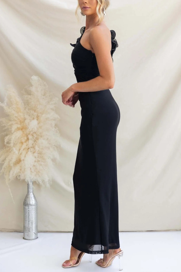 Fashionable Mesh Sleeveless One-shoulder Waist-revealing Maxi Dress