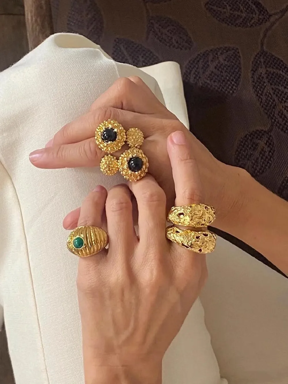 Vintage Brass Knot Ring with Natural Stone for Women Vestes Novas