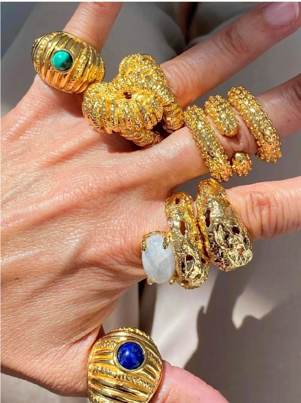 Vintage Brass Knot Ring with Natural Stone for Women Vestes Novas