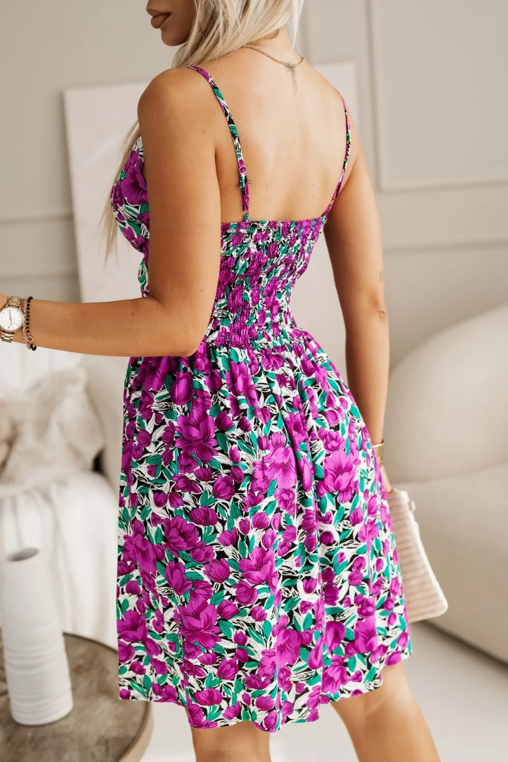 Summer Fashion Floral Print Spaghetti Strap Dresses Women Sexy V-neck Chic Vacation Style Midi Dress Temperament Ladies Vestidos