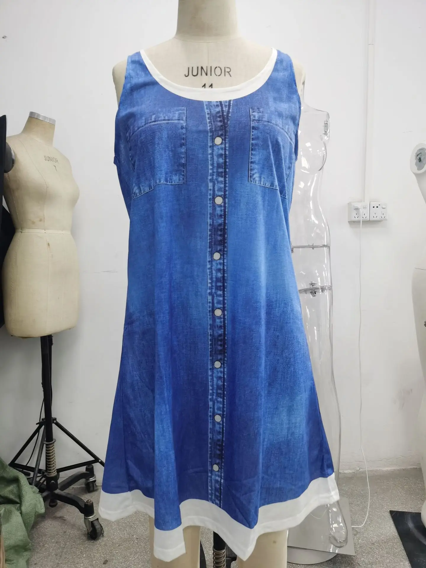 0fe0e9fb99de8b0570caab303404a8