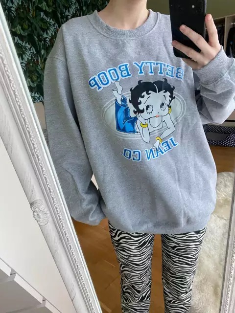 Cute 80s 90s Vintage Cartoon Girl Print Long Sleeve Shirt Hoodie Pullover Sweatshirt Sweater Casual E-Girl Kawaii Korean Japanese Harajuku Streetwear