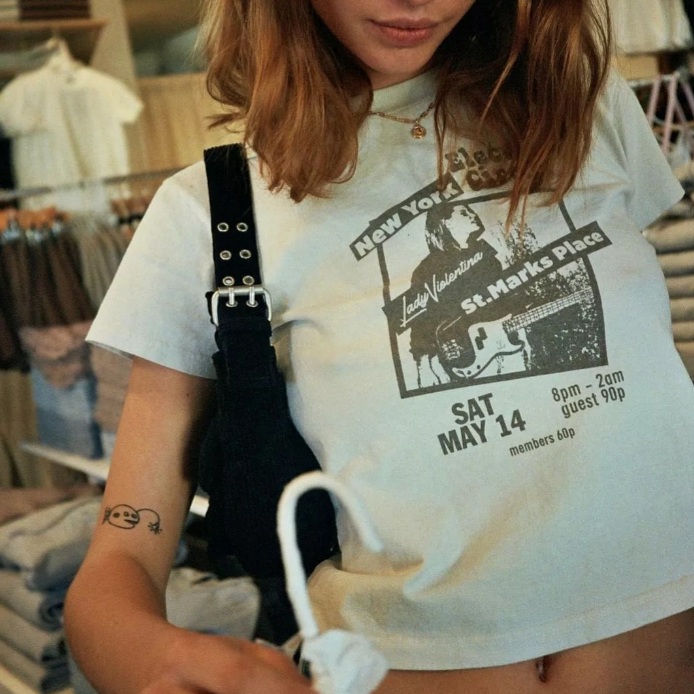 Cute 90s Vintage Guitar Retro White Short Sleeve T- Shirt Top Aesthetic Casual Summer E-Girl Kawaii Korean Japanese Harajuku