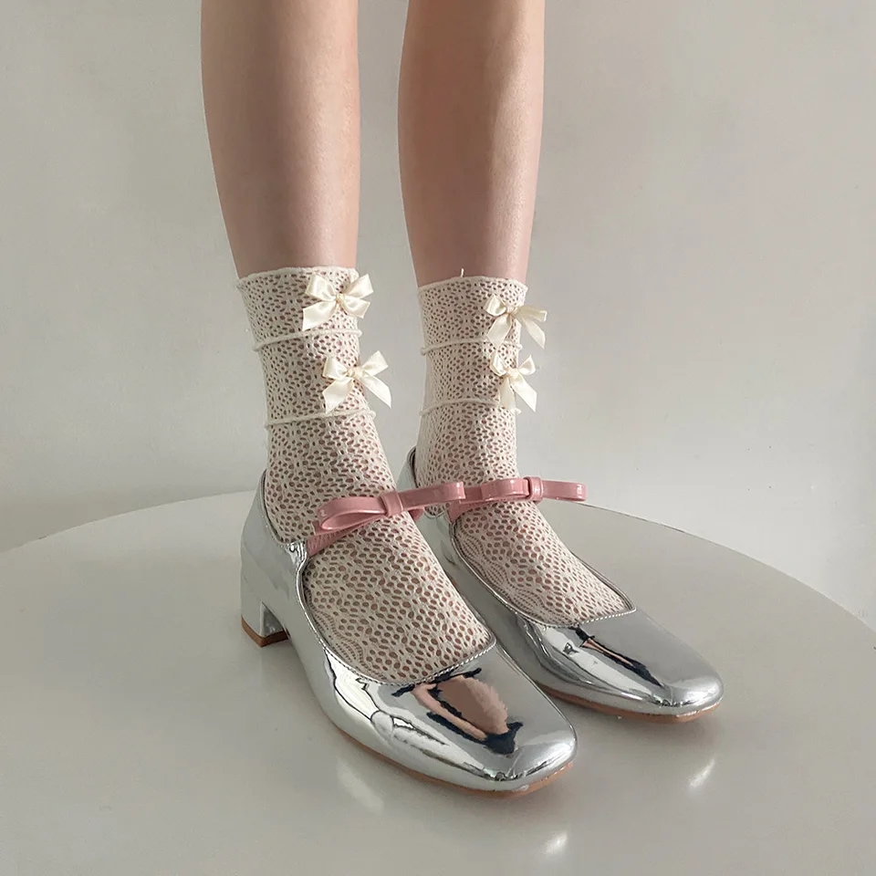 Hollow Out Lace Ruffle Bow Knit Socks