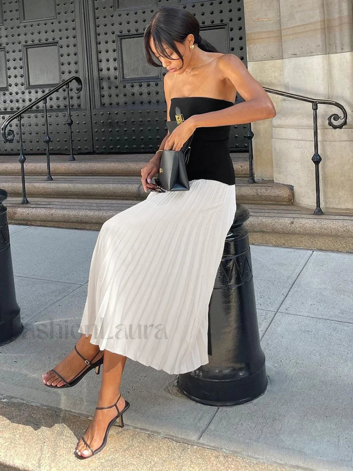 White Sleeveless Pleated Long Dress