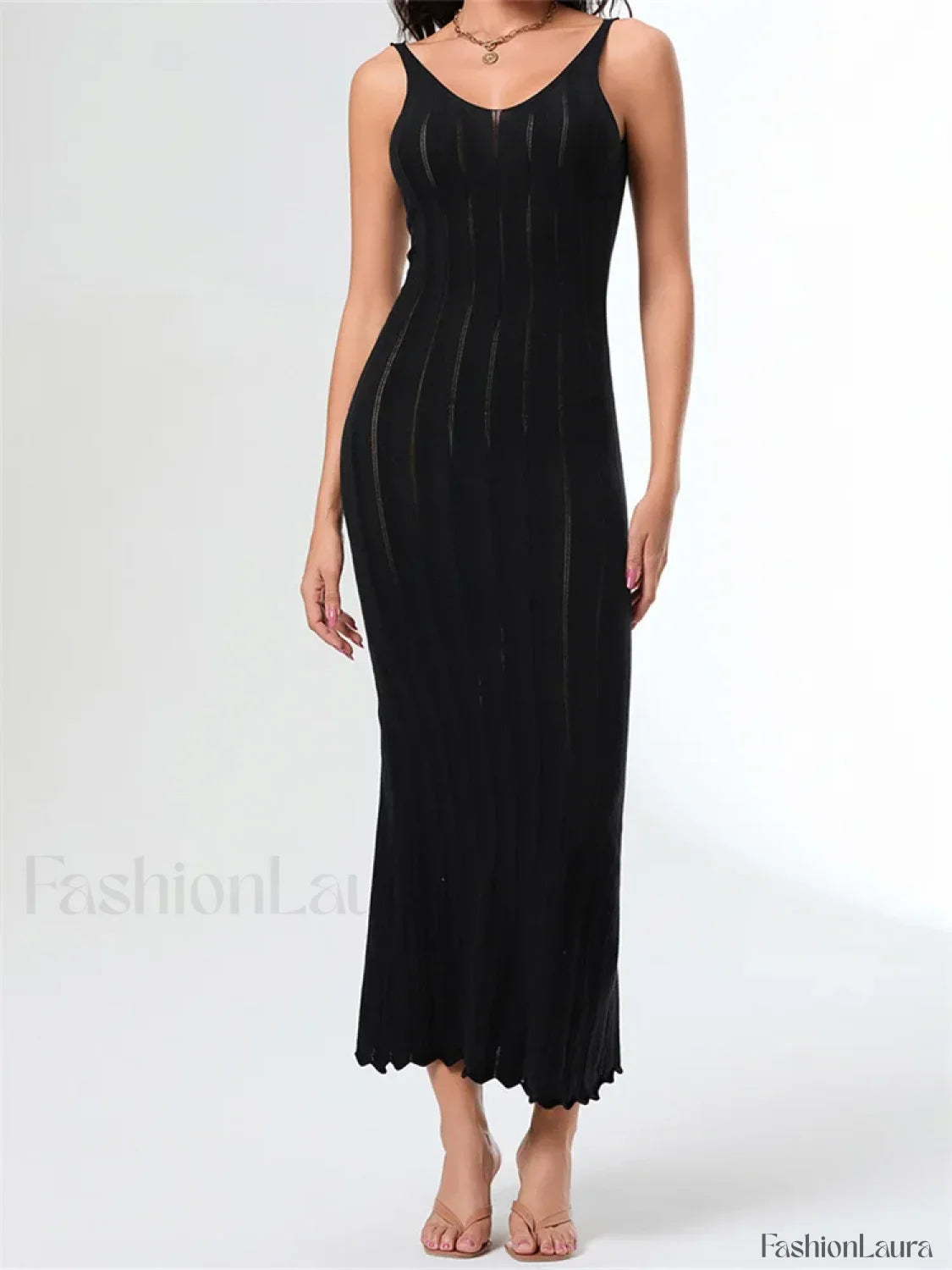 V-Neck Strap Backless Knitted Maxi Dress