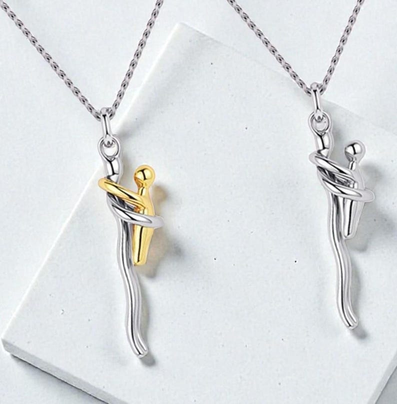 Hug Necklace – Mom & Child Pendant Love Hug Embrace Necklace Gift for Mom