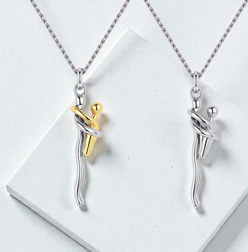 Hug Necklace – Mom & Child Pendant Love Hug Embrace Necklace Gift for Mom