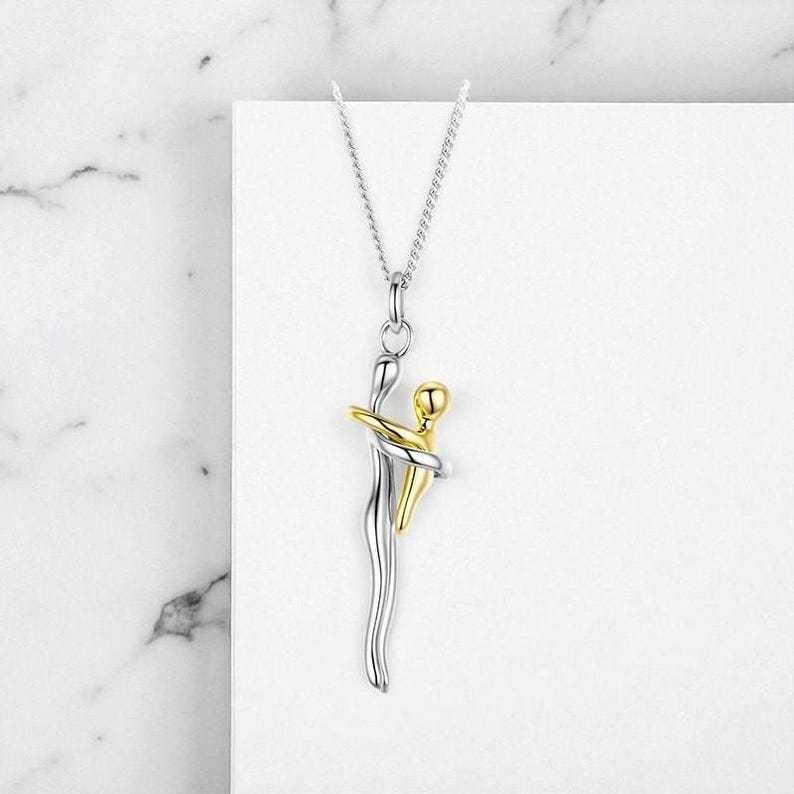 Hug Necklace – Mom & Child Pendant Love Hug Embrace Necklace Gift for Mom