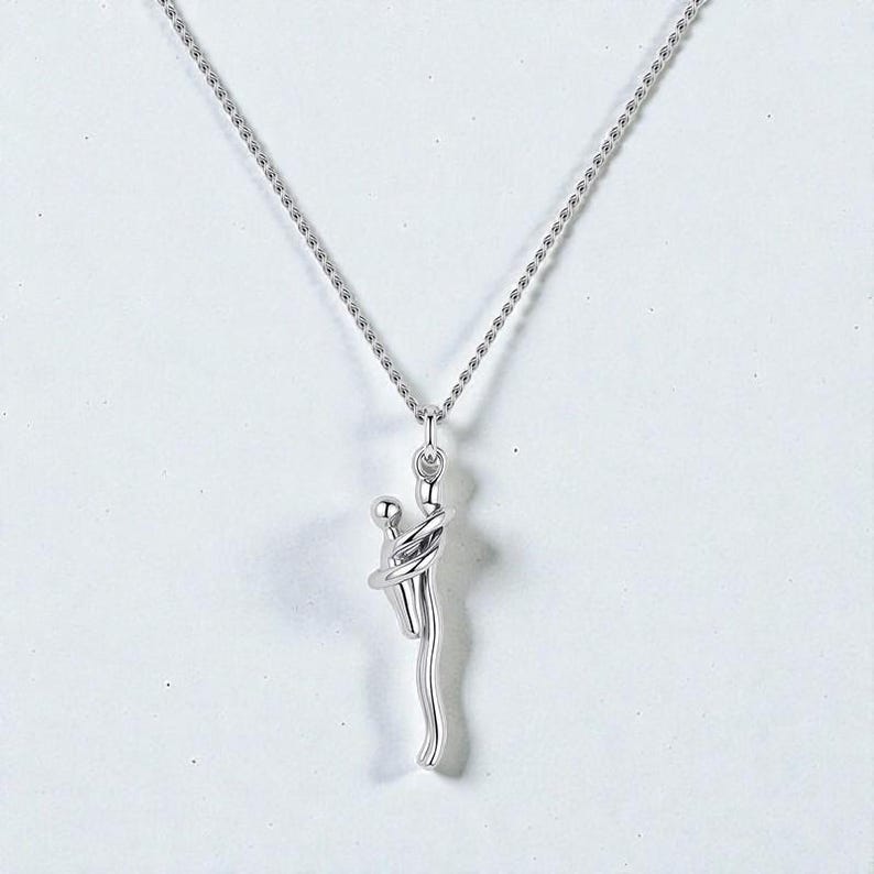 Hug Necklace – Mom & Child Pendant Love Hug Embrace Necklace Gift for Mom