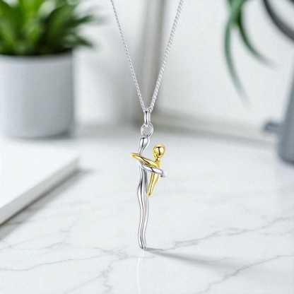 Hug Necklace – Mom & Child Pendant Love Hug Embrace Necklace Gift for Mom