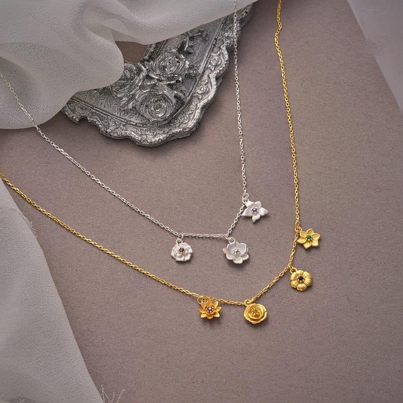 3D Multiple Birth Flower Necklace Family Birth Flower Necklace Gift for Mom FHC51073