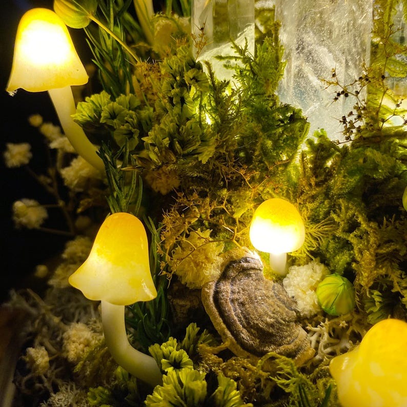 Glowing Crystal Pillars with Healing Properties Enchanted Forest Mushroom Lamp FHC51120