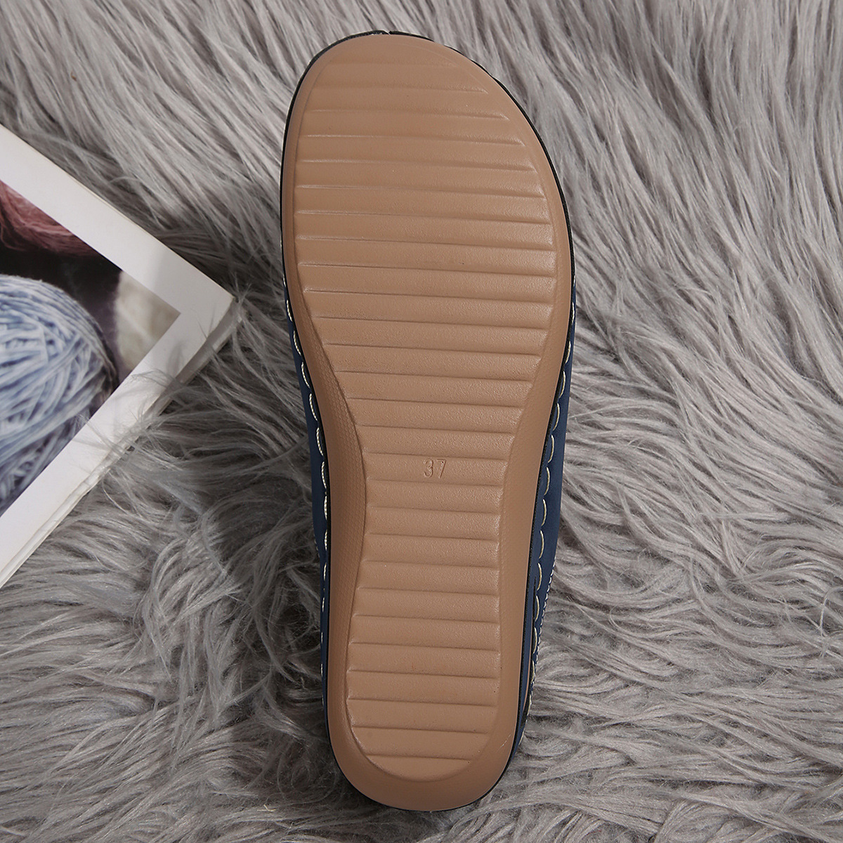 Vivastep - ergonomic and non-slip winter slippers for pain relief