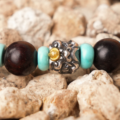 Red sandalwood and Green Pine