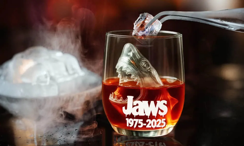 🦈Limited time sale🎁Jaws 50th Anniversary Limited-Edition Collector’s Bottle