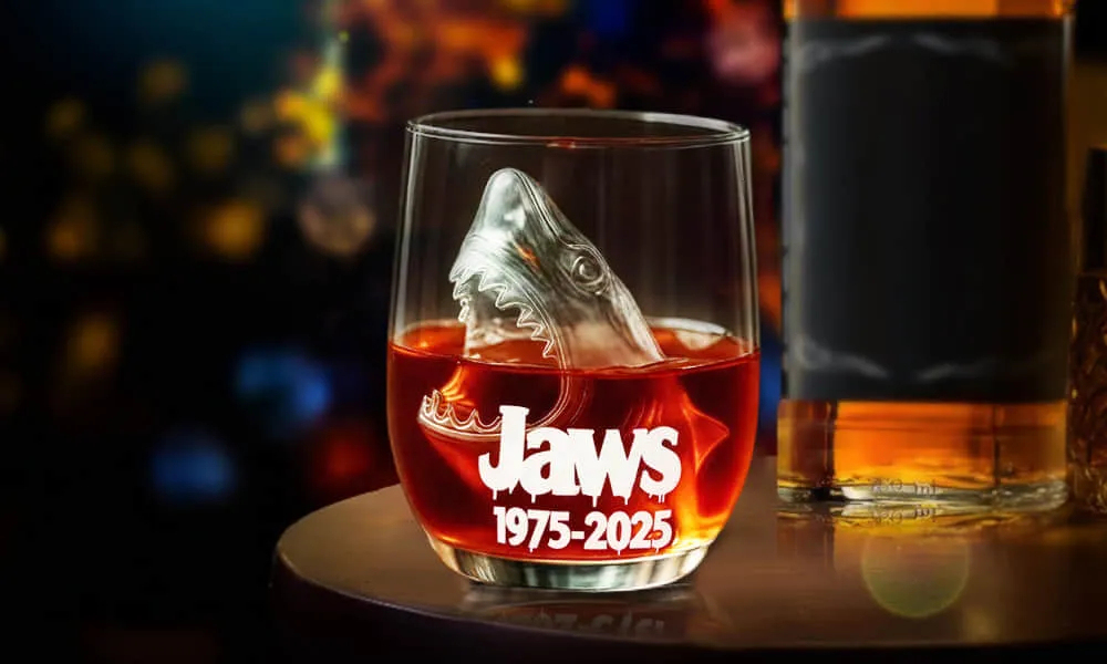 🦈Limited time sale🎁Jaws 50th Anniversary Limited-Edition Collector’s Bottle