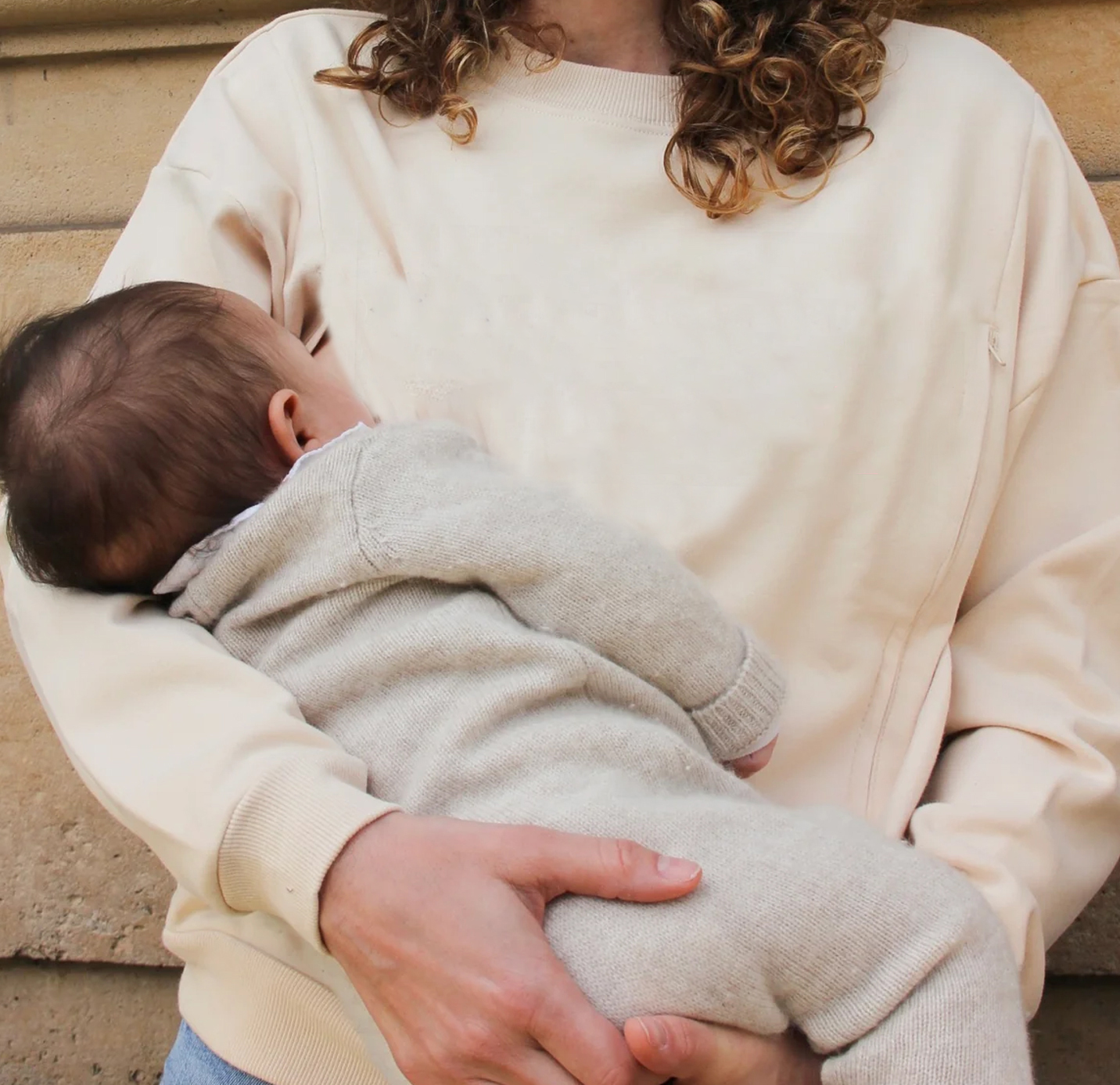 Retro Smart Fella Capybara 90s Nursing Sweatshirt-LullabMommy