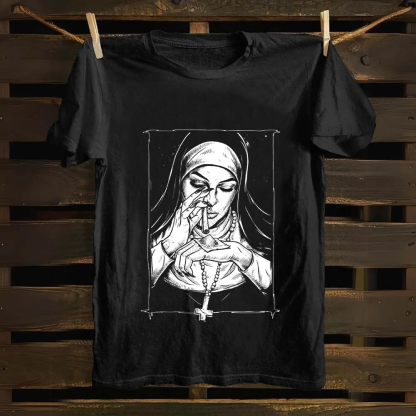 Unisex Vintage  Evil Nun art Cotton T-Shirt