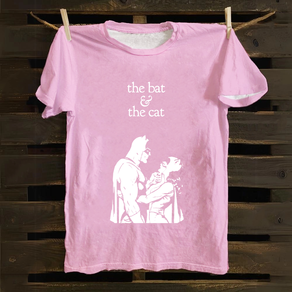 Unisex Vintage  Batman & Cat Woman comic art Cotton T-Shirt