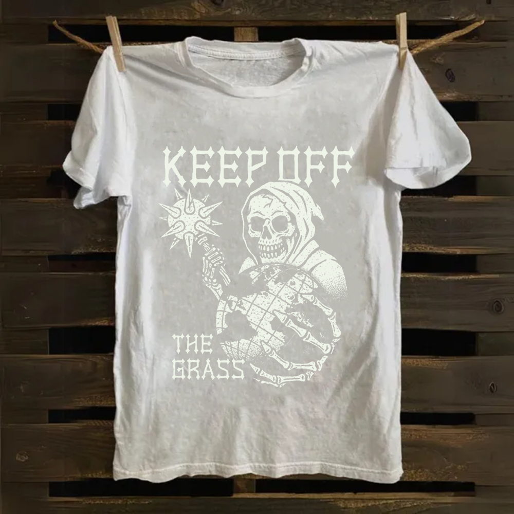 Unisex Vintage Keep Off The Grass Skull Cotton T-Shirt