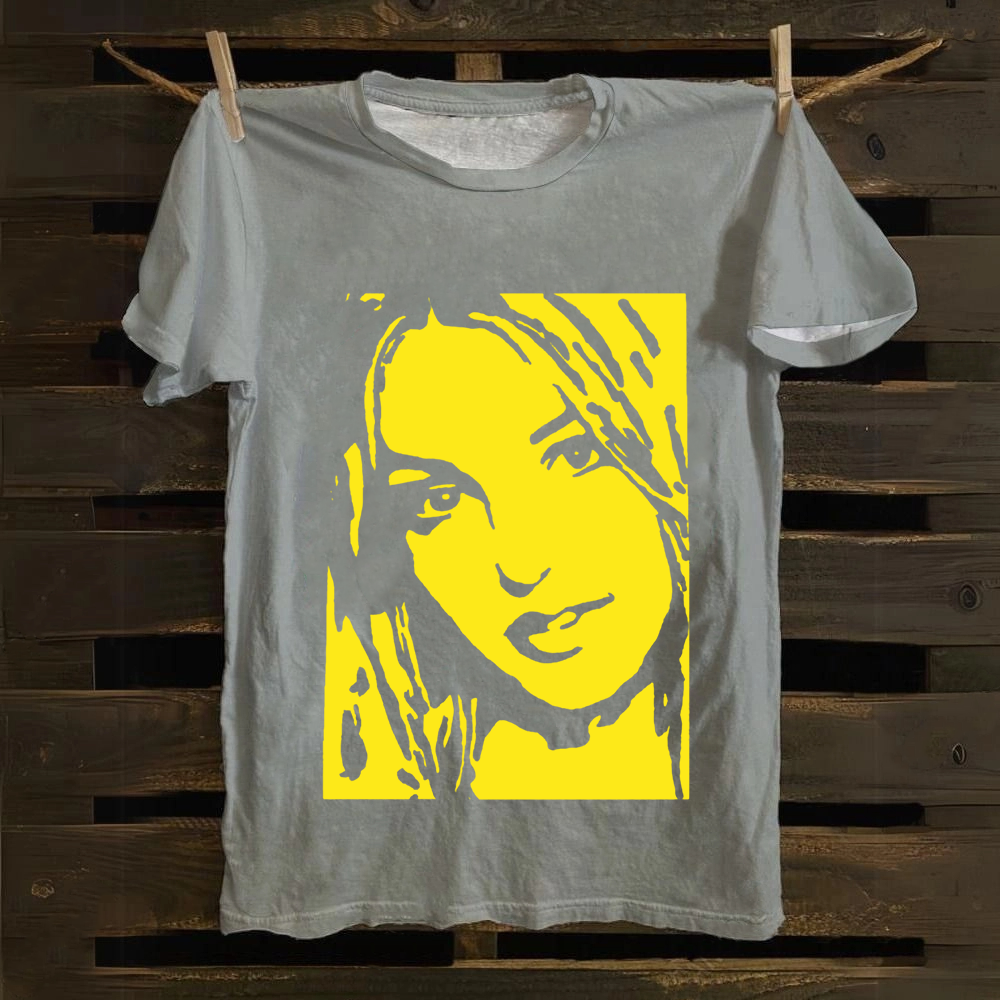 Unisex Vintage  Britney Singer  Cotton T-Shirt