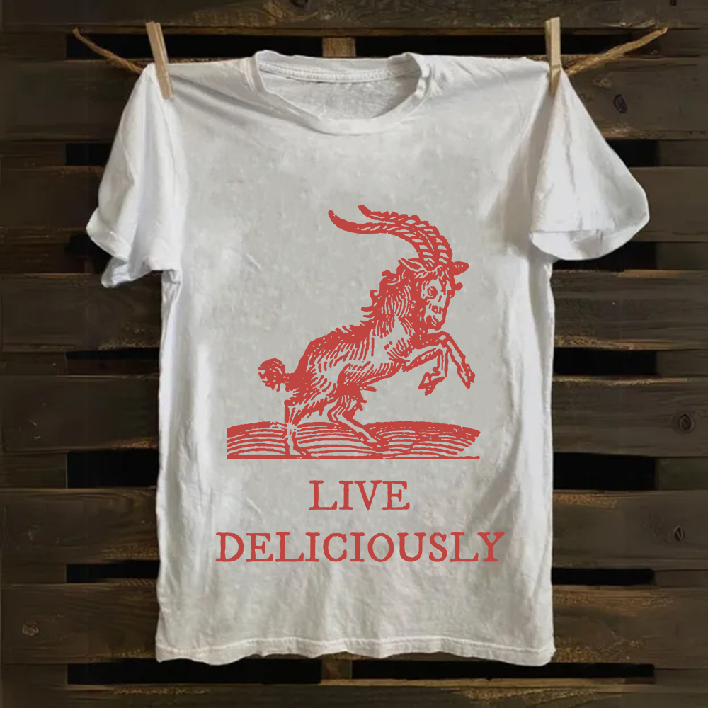 Unisex Vintage Cotton The Witch Live Deliciously  T-Shirt