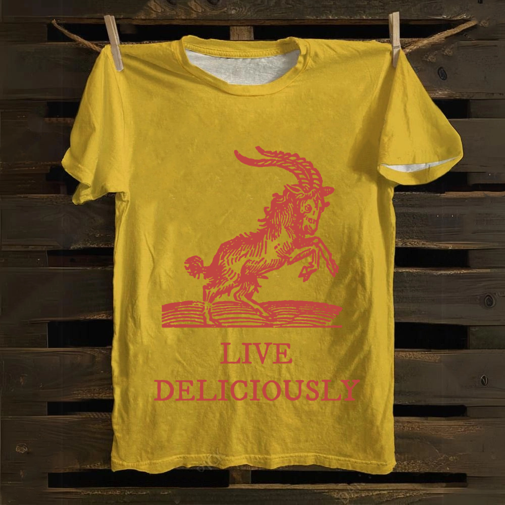 Unisex Vintage Cotton The Witch Live Deliciously  T-Shirt