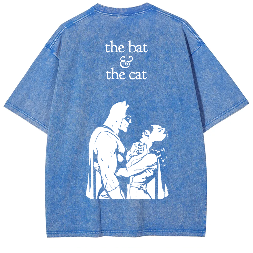 Unisex Vintage  Batman & Cat Woman comic art t-Shirt