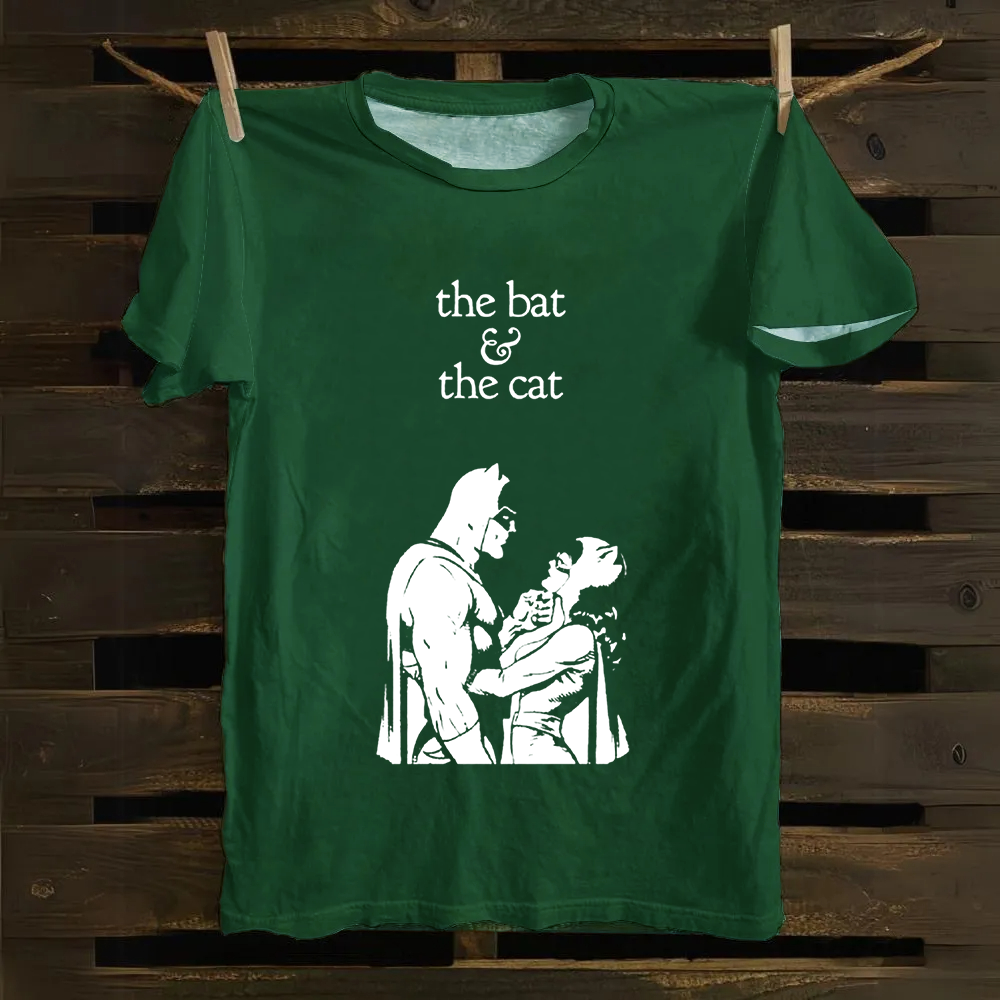Unisex Vintage  Batman & Cat Woman comic art Cotton T-Shirt