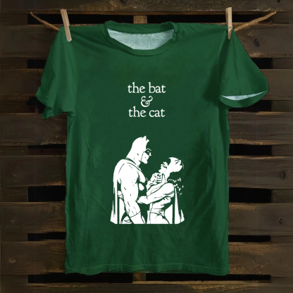 Unisex Vintage  Batman & Cat Woman comic art Cotton T-Shirt