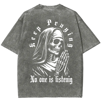 Unisex Vintage Satanic Skull Devil Nun t-Shirt