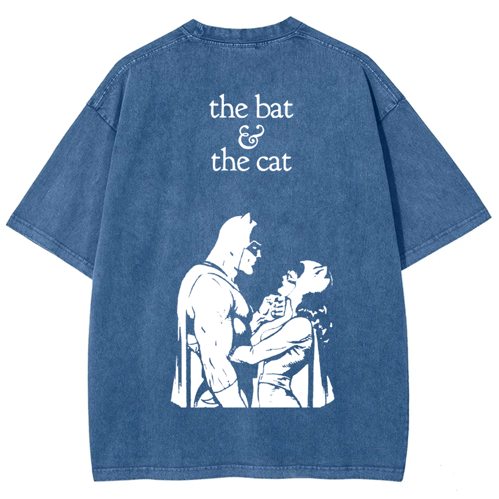 Unisex Vintage  Batman & Cat Woman comic art t-Shirt