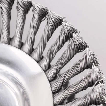 Break-Proof Steel Trimmer Blade – Slice Through Tough Weeds in Seconds