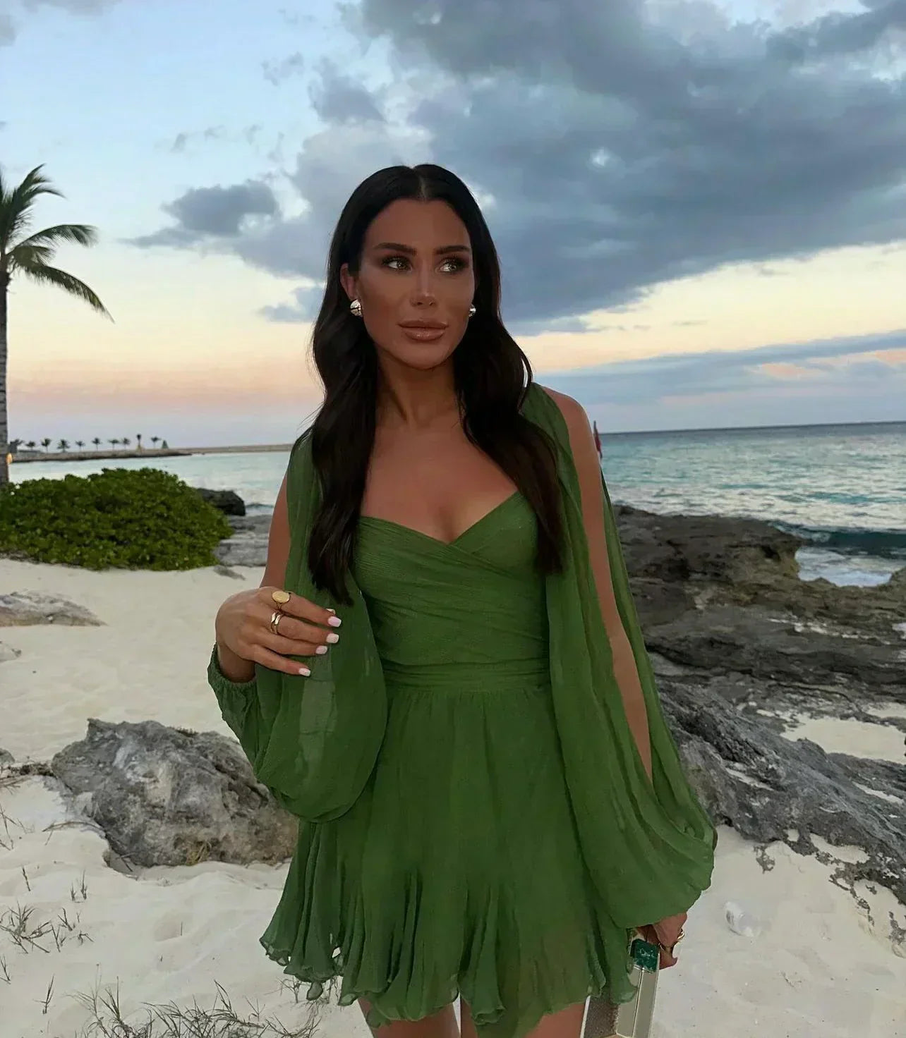 Fun mini dress with balloon sleeves