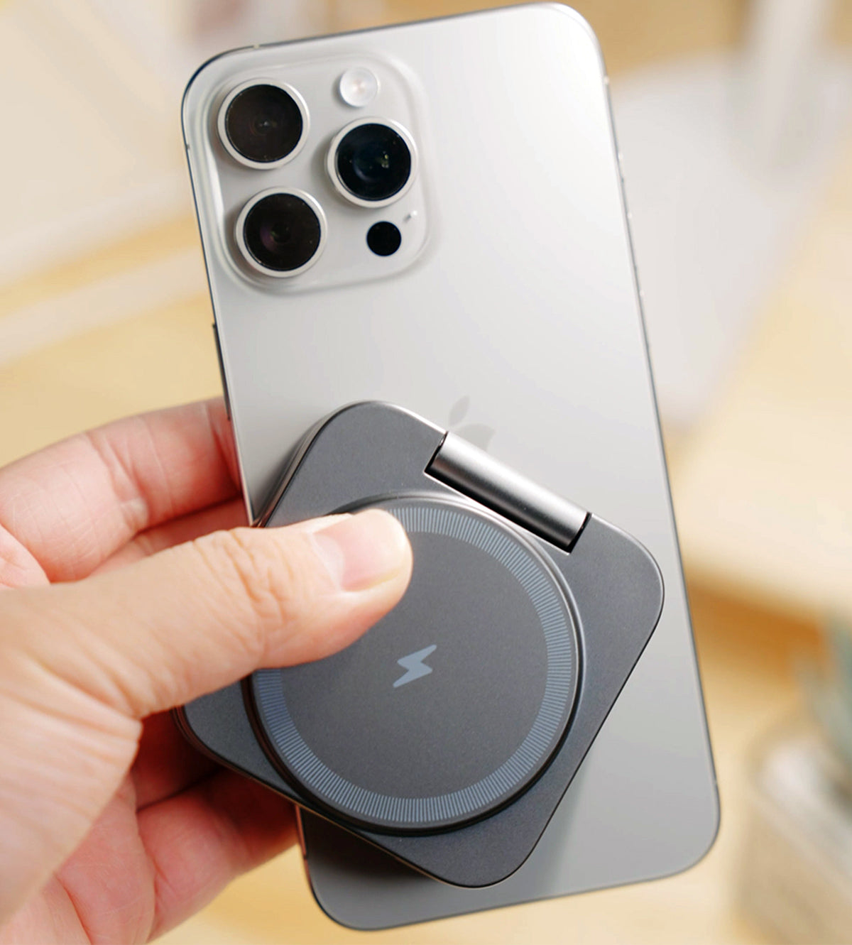  3-In-1 Foldable Magnetic Wireless Charging Station - Gray