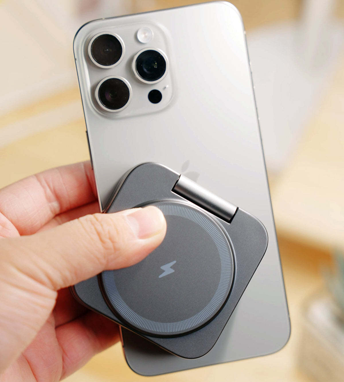  3-In-1 Foldable Magnetic Wireless Charging Station - Gray