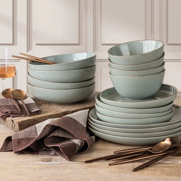over&bthtack Options 16-piece Dinnerware Set