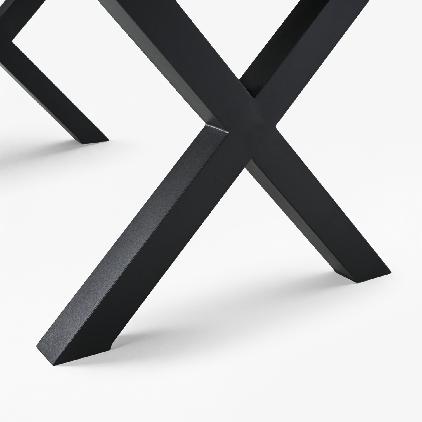 Expandable Outdoor Dining Table for 8 Person - D060