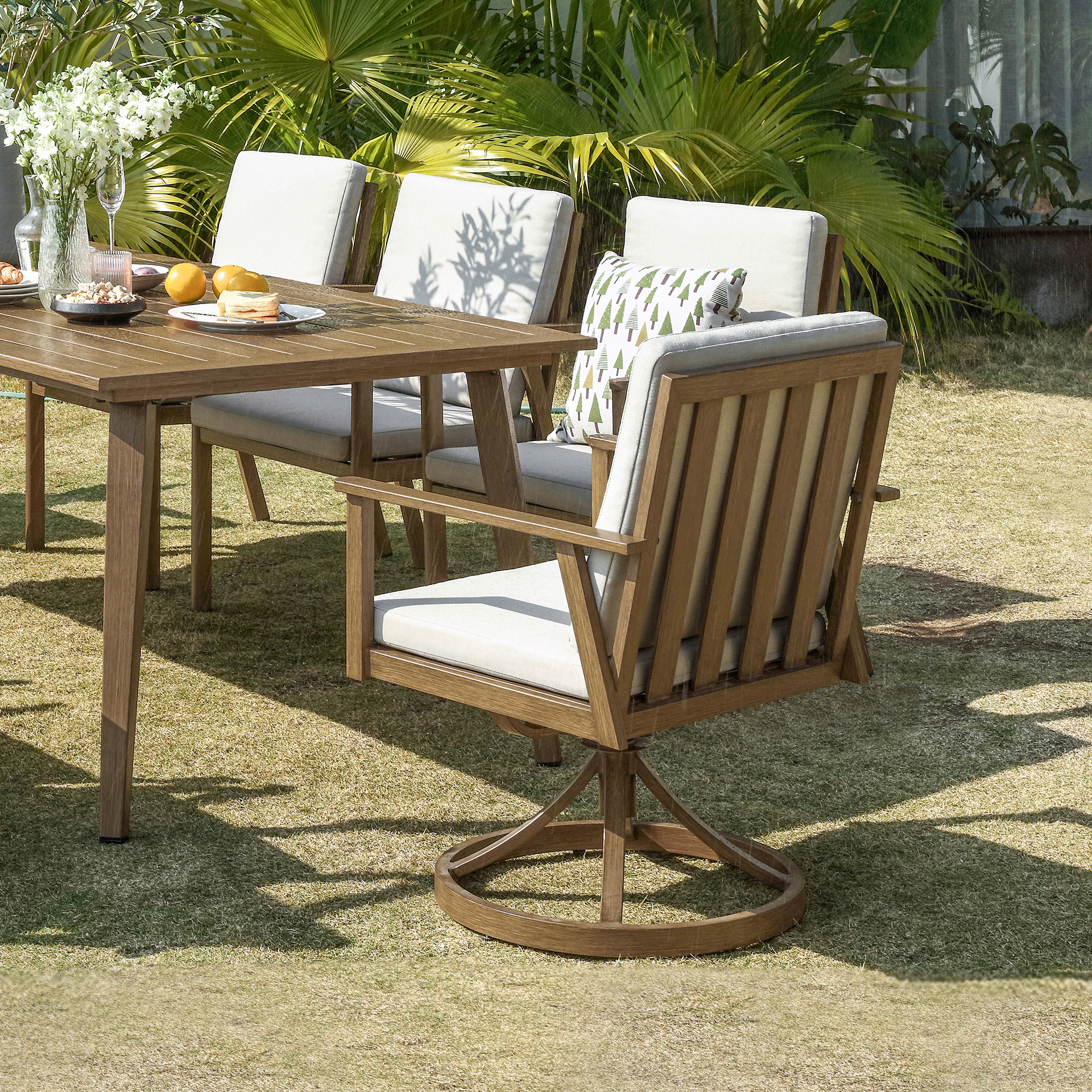 Expandable Outdoor Dining Table with U-Shape Legs