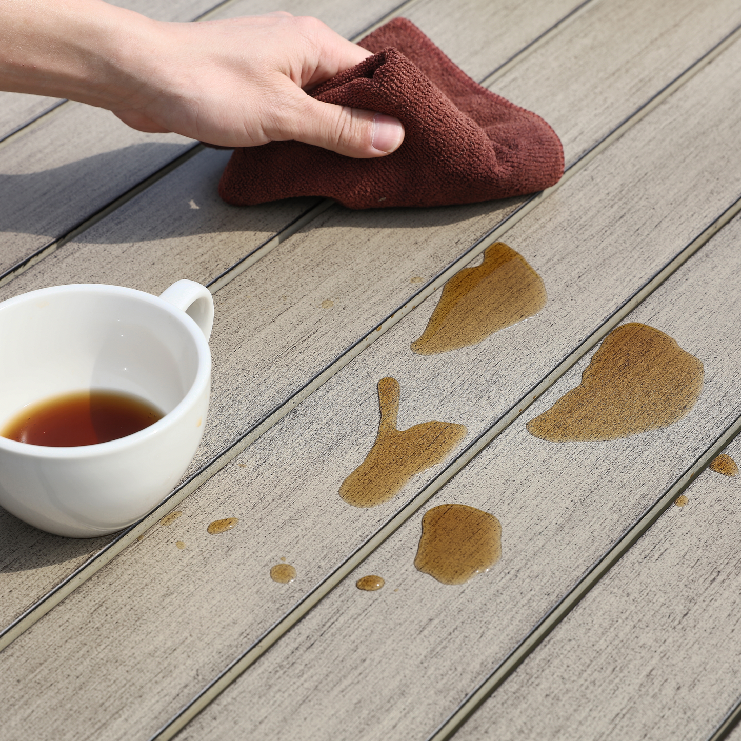 Waterproof outdoor deck flooring with easy cleanup - Seehill