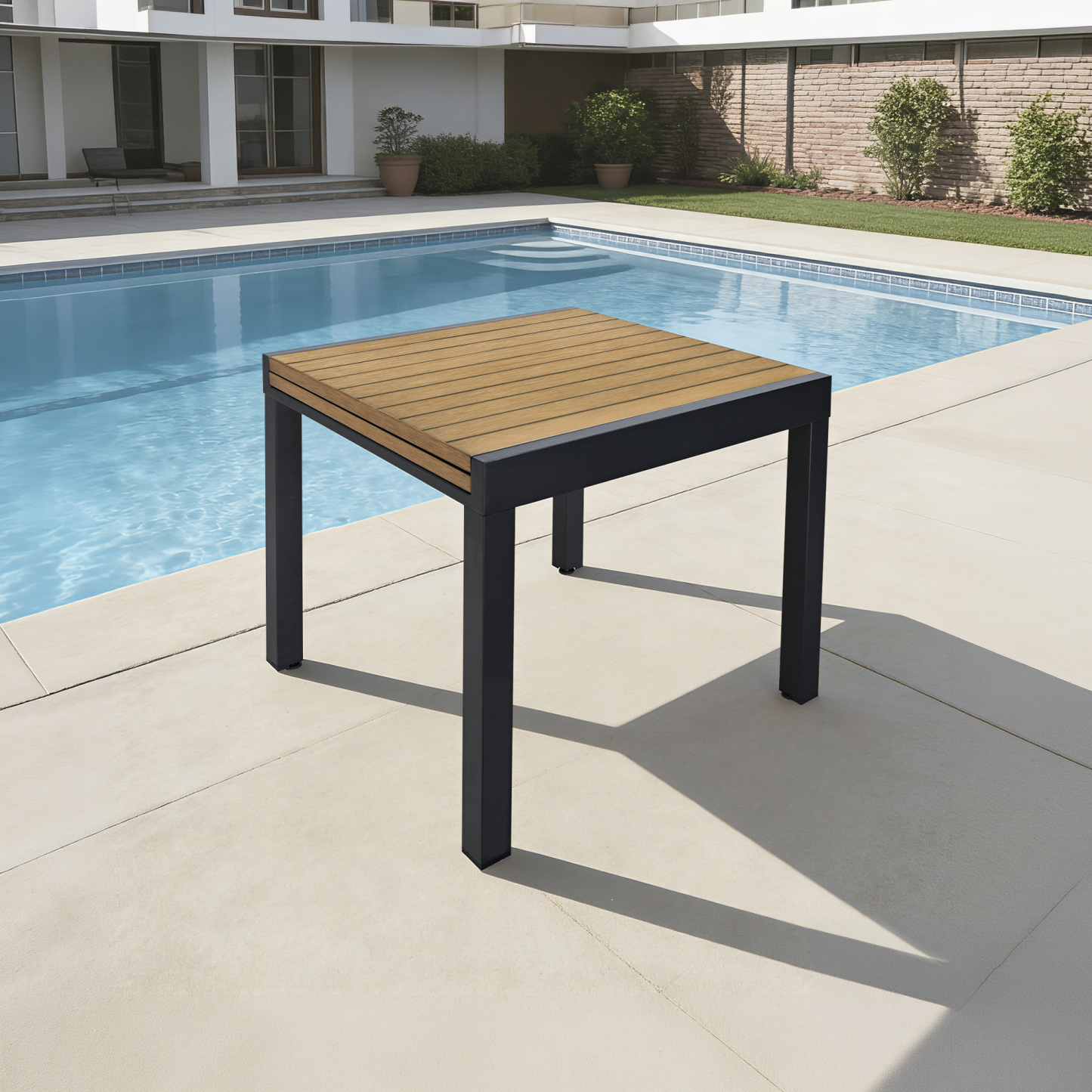 Extendable Outdoor Dining Table for 4-6 Person - D063-1